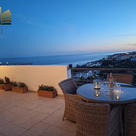 Exclusive Penthouse Privacy And Sea View In Vistamar Knitorroxcosta Apartamento