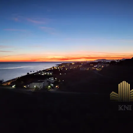 Sunstar Penthouse Exclusive & Privacy Seaview Kni 公寓